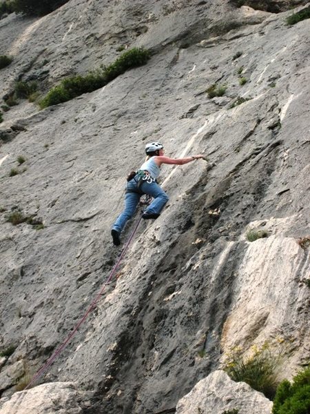 Neat face climbing on Le Boulon de Droite