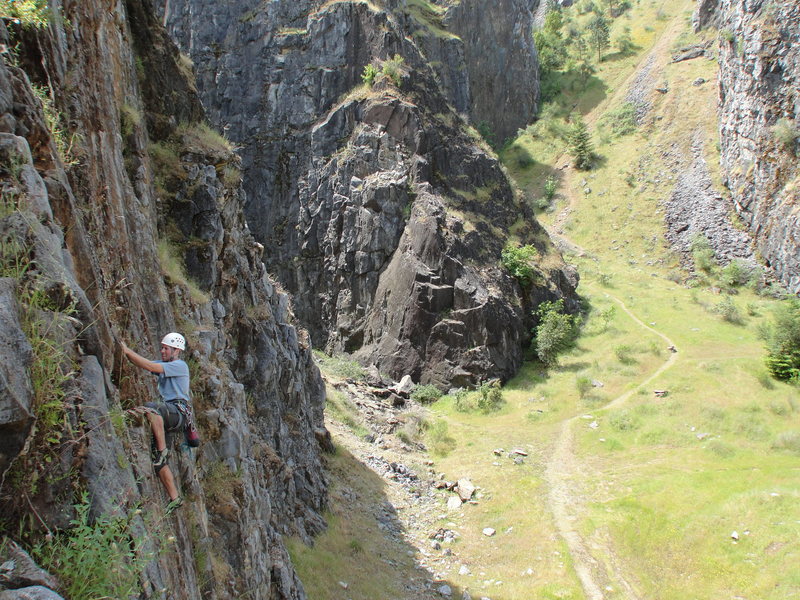 Great local crag for Sac locals.