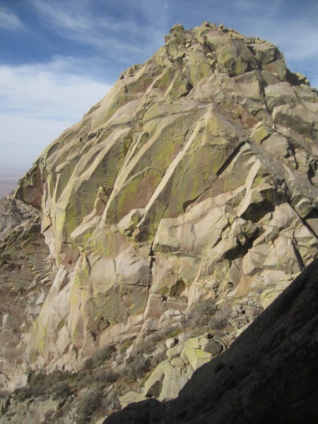 South face of 6th Low Horn. There are some interesting and bold cracks here. I saw a bail biner on one.