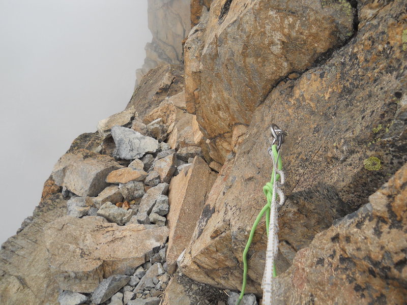 RAPPEL #2<br>
Just one bolt for a very steep rap. The following four raps are fairly easy to find and all single bolt.