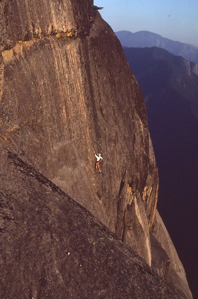 A twilght ascent....after all the tourists have left.<br>
<br>
http://southernsierraclimber.blogspot.com/