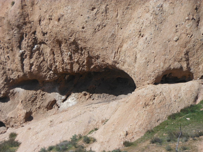 Caves at the base of the East Face of The Chicken at Texas Canyon.