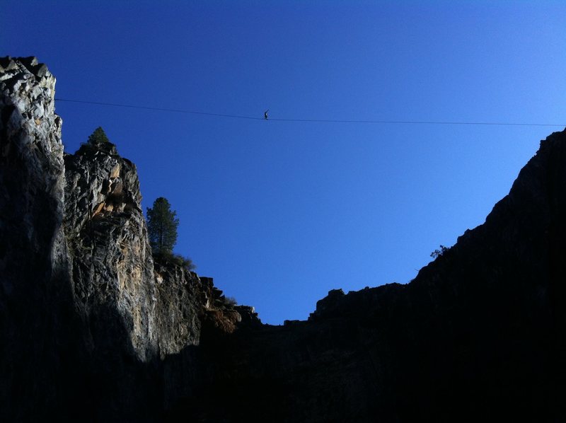 Please don't sack line at the Quarry. This activity could result in the area being shut down. Thx.