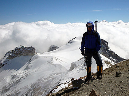 Enjoying Iztaccíhuatl's summit (5,230 m), during a great day climbing/training with my friends. Estado de Mexico, Mexico.