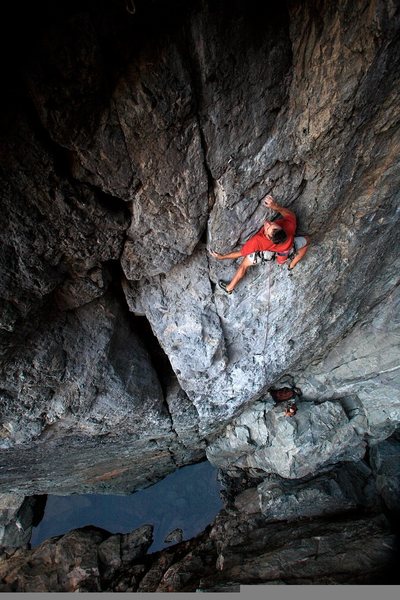 The mega classic Resurrection .11c. Emeralds Upper Gorge. photo: jim thornburg.