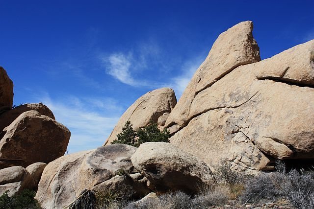 This is the rocky notch used on the upper approach to The Asylum, Joshua Tree NP