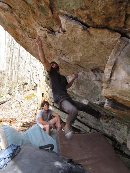 Aaron James Parlier on the FA of "Entelechy" on the Burkes Garden Roof. North Ridge.
