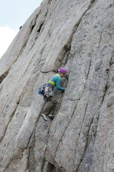 Lina leading up Cloud Nine (pitch 1) at Pearly Gates. (photo by Justin Jones)