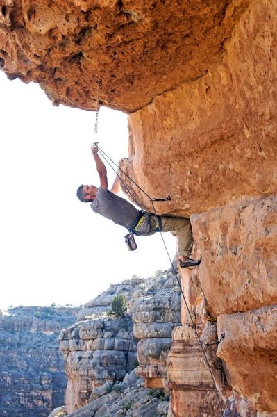 Myself working out the kinks before the eventual FA of Whirlwind 5.12-, Chevelon Canyon backlands...<br>
<br>
Wade Forrest photos