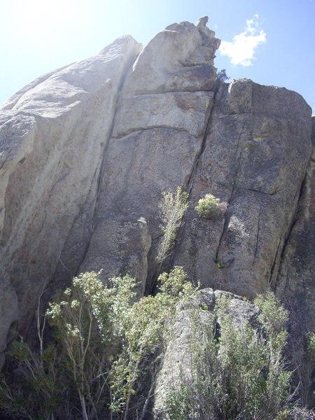 Looking at the east side of the north face of the Trailer Park. OW? Rock looks okay after a little scraping.