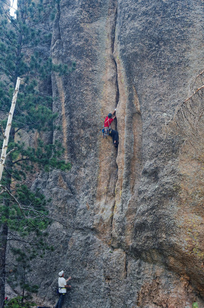 Nate Erickson and Dave Rone starting the crack of Quartz Jester. July, 2013.