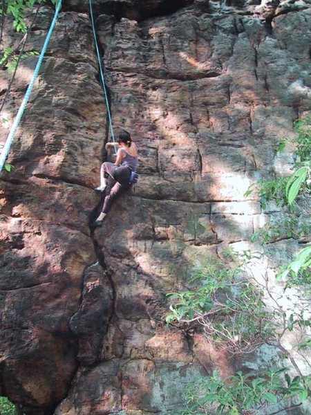 <br>
"Last of The Mohicans", Tomahawk Boulder <br>
Immediately to the right on the face is "Two Right Feet"