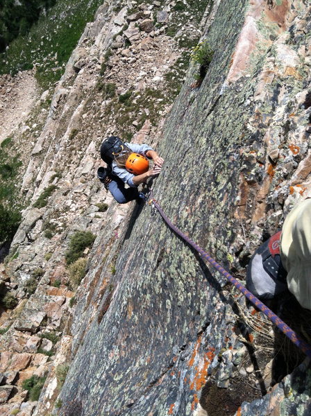 Franziska focused on the last bit of climbing to the 1st Pitch belay ledge.