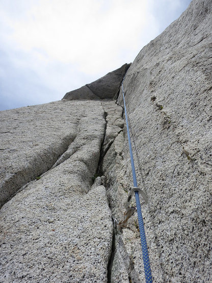 Looking up to the roof on P2/3 (depending on how you do the start) this the 5.9 pitch.