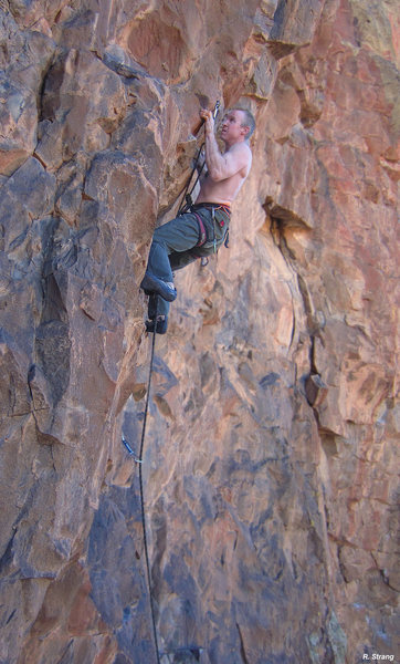 Starting the crux<br>
Tupper-Where (5.11+)