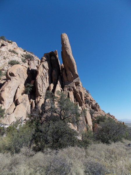 This is the west side of Owl Rock. Nightstalker starts from the notch at the lower right so Moonlight Prowler must be on the back side of this shot. Next time I'm there I will check it out.