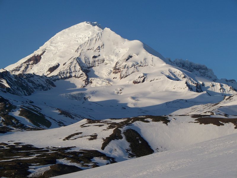 The South West Ridge is the right hand sky line. The "diamond" is the icy pyramid at mid height.