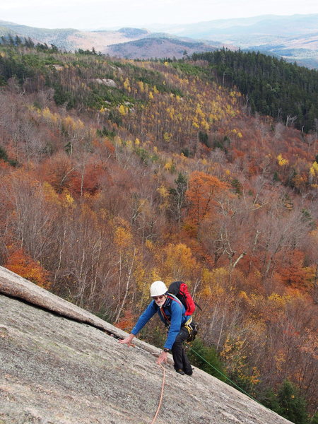 Doug Burnell near the top of "The Old Smokey's Return". Bottom of the flake provides a good protection spot.