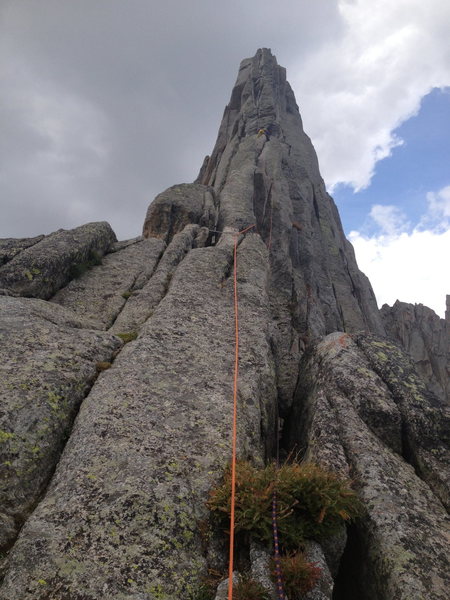 Michelle starting the East Ridge of Wolf's Head in the Cirque of the Towers