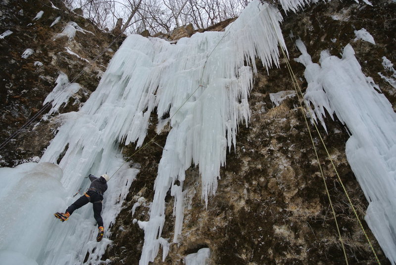 Steve R. following Jon J's stout lead of Quarry Monster center 1-11-14.