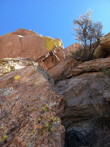 Looking up Pitch 3 after the Oven. Photo Marc Tarnosky.