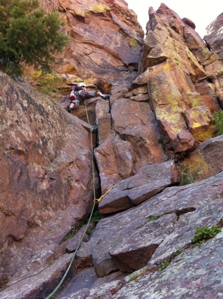 Krista leading the last pitch of Bastille Crack. 5.5 variation.
