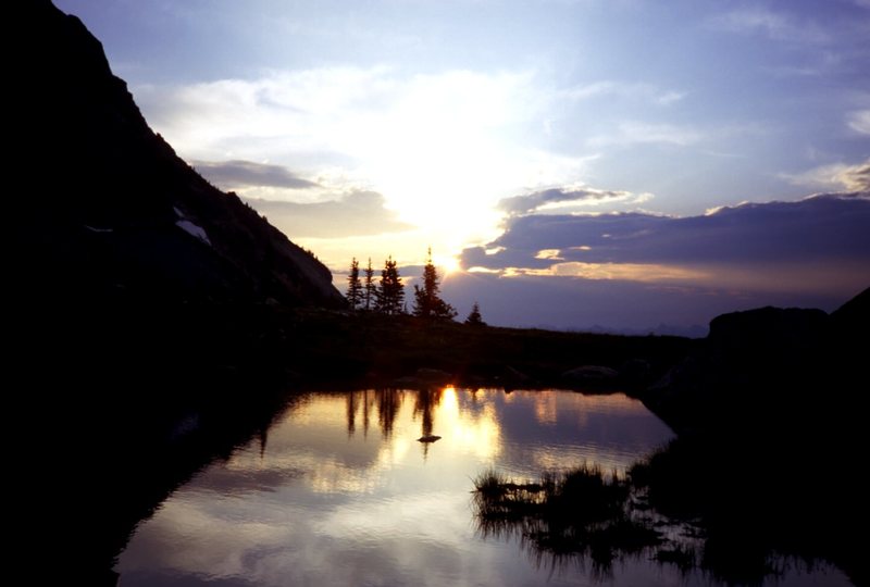 Amazing Sunrise, <br>
Laying in a warm sleeping bag, not wonting to get out, to the call of nature, wow to see this as I crawl out of my tent,