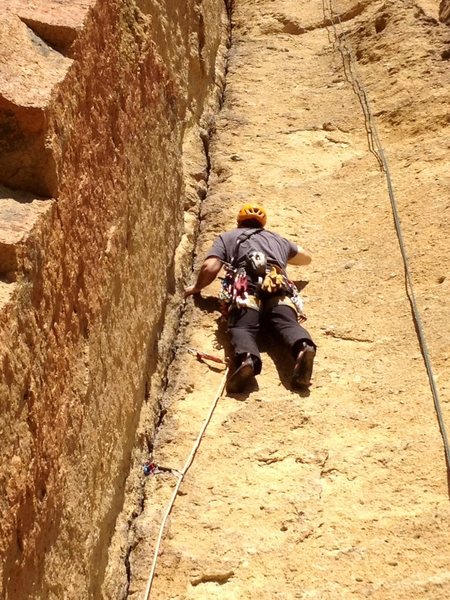 Great crack, easy pro whenever you want to place it. Here's a closer shot to give you and idea of the crack size.