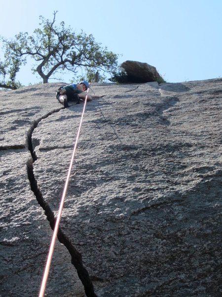Camalot #3 needed for first placement above the lip. 5-6 feet higher has a bombproof notch deep in crack for large hex. Crack gets smaller as you go up.