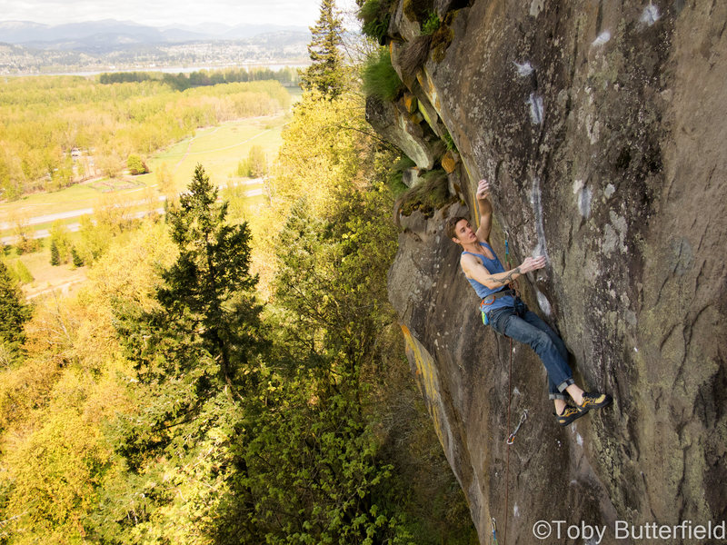 Rock Climbing In Broughton Bluff, Portland & The Gorge