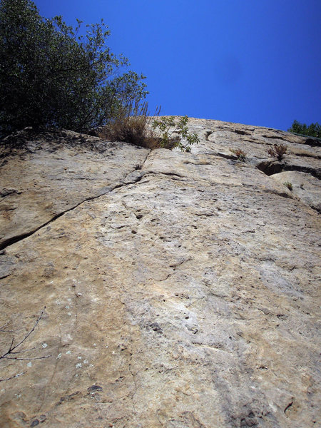 Looking up at P2. Take the thin crack up.