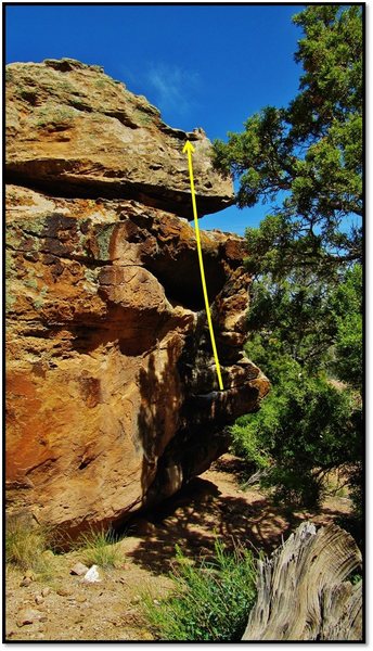 Carne Asada ascends the slight overhung using the large hueco and shelves.