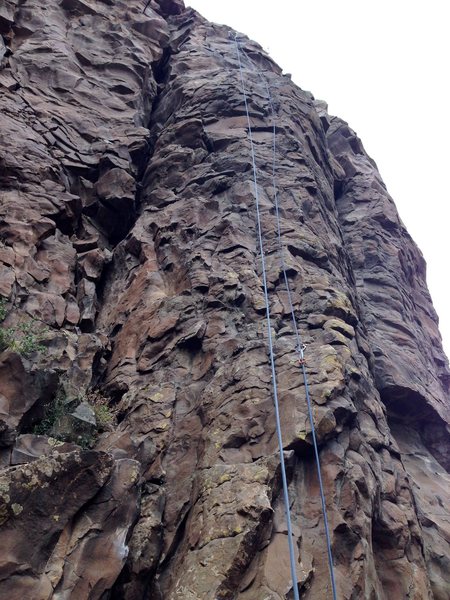 Classic rope & rock photo.