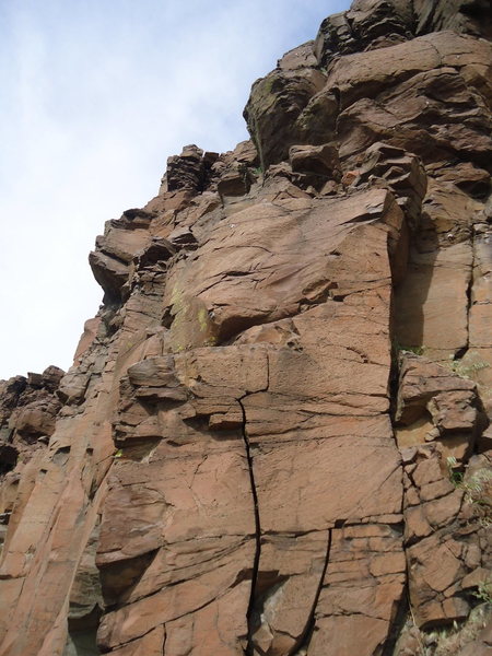 The route starts on the block with the obvious crack in the center of the photo