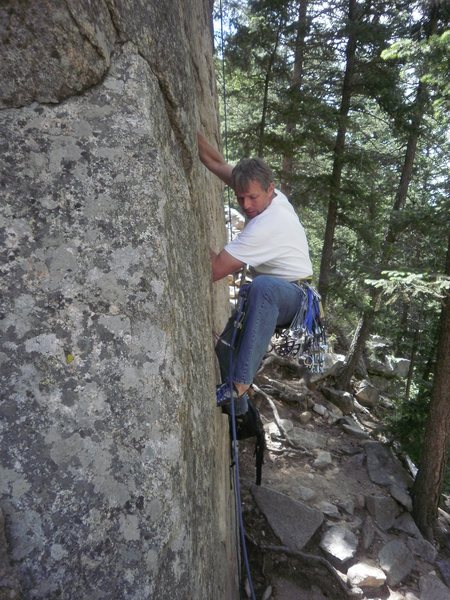 Huston Crack.<br>
I tried to top rope this as a little kid, without much luck. Finally got to lead it and settle a 33 year grudge.