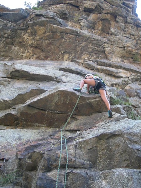Kira leads FTGC doing the left start prior to the 1st bolt being placed.