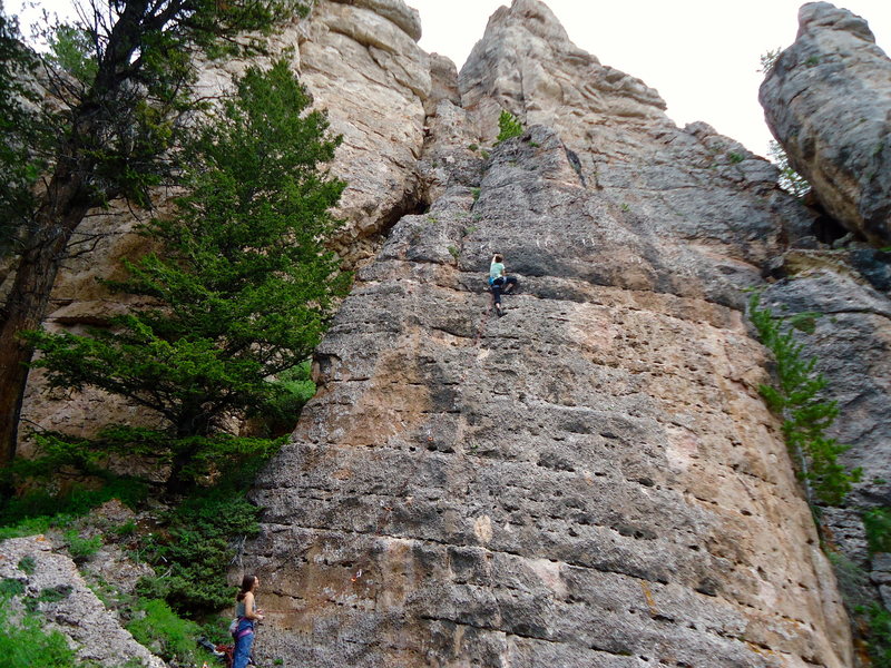 The Tilt-A-Whirl Crag of Lake Point. Fun, easy slab routes with comfortable bolt spacing. Great place for new leaders!