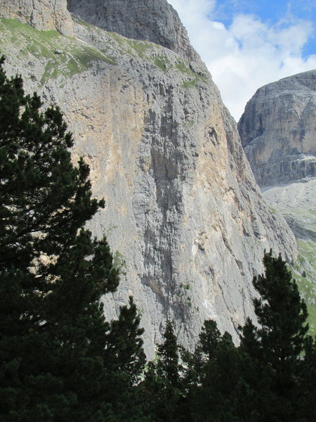 Piz Ciavazes, Right portion; Rampenfuehre and Kleine Micheluzzi.
