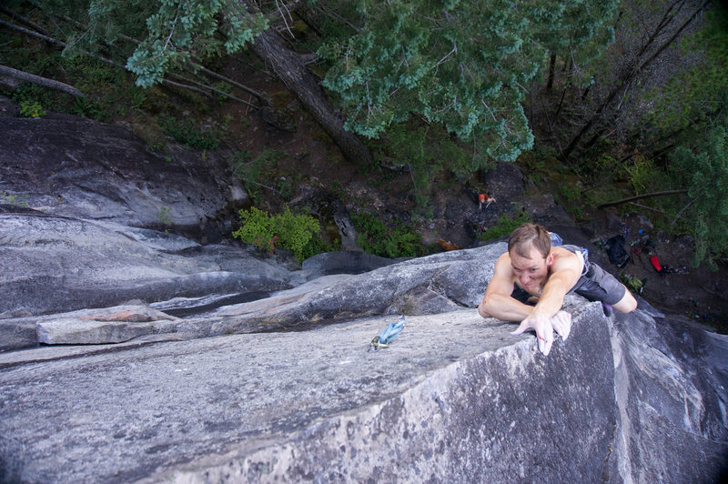 Unicorn draws first blood. (Unicorn Blues, 12a)