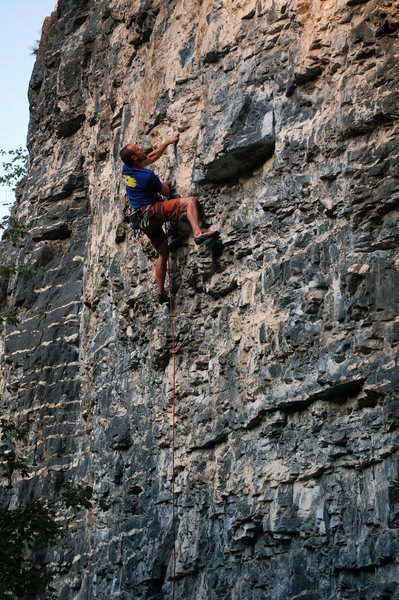Cody Starting the crux. Spoiler alert! (cross over to avoid sucky side pull moves)