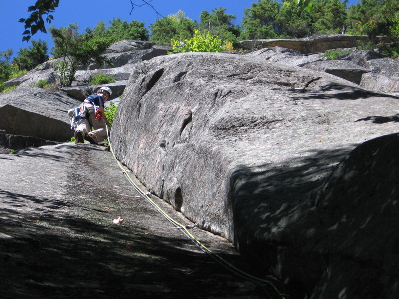 This is the upper half of the first pitch corner. When it's clean (there's less moss here but usually there are ferns in the crack) it is a delightful bit of climbing.