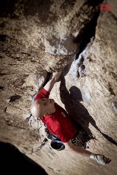 Eric Elofson on some climb in Joshua tree, photo by Dan Holtz