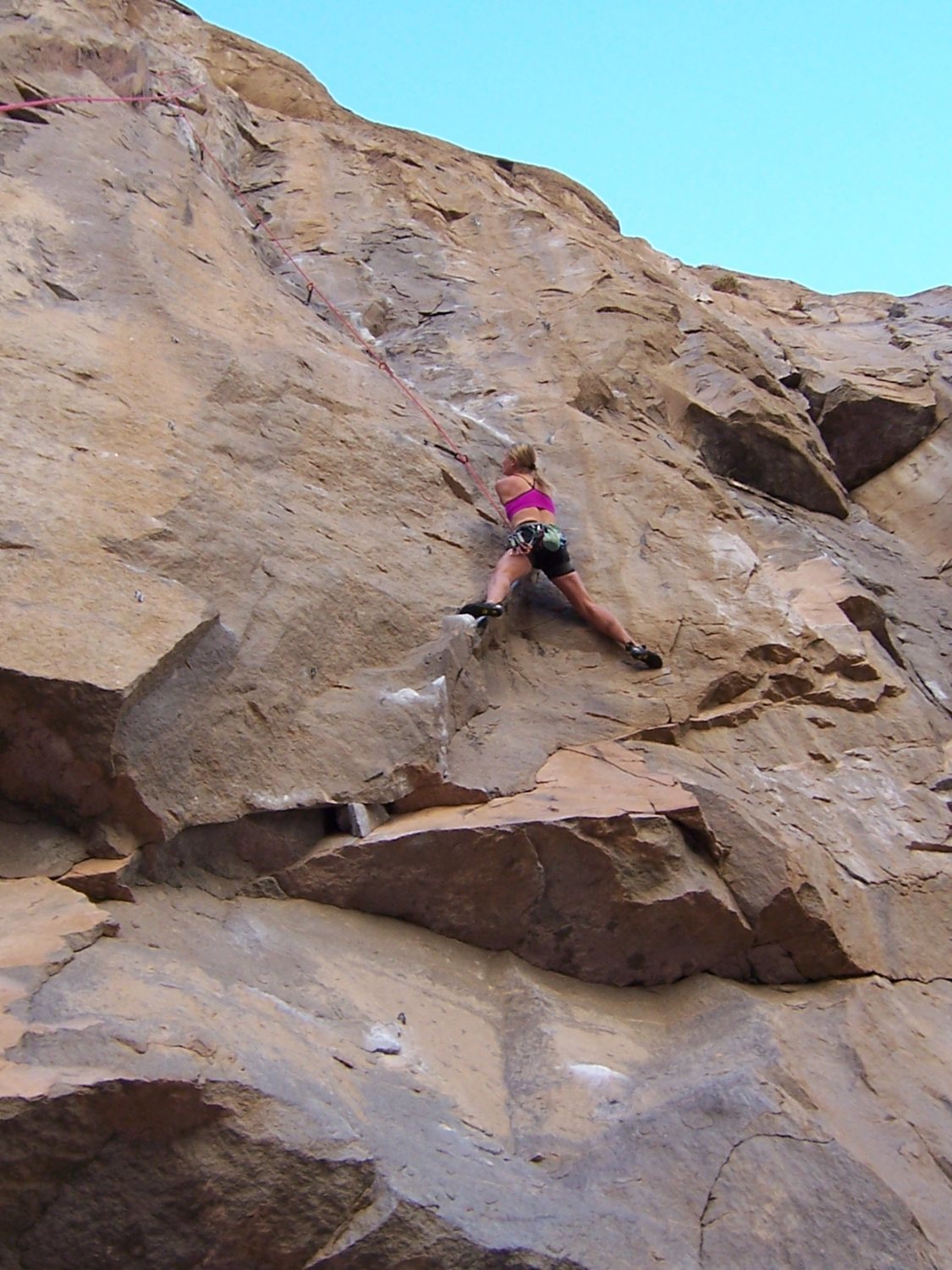 Dede follow the classic Flex your Head...