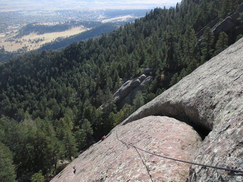 Joseffa follows up P1 of Crescent, a 76-meter long pitch to the good belay.