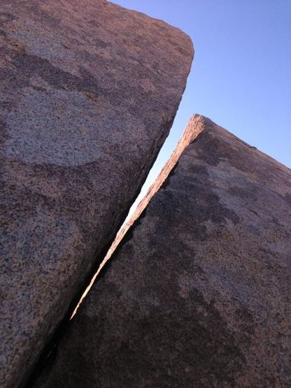 Hidden Crack (V3), Joshua Tree NP