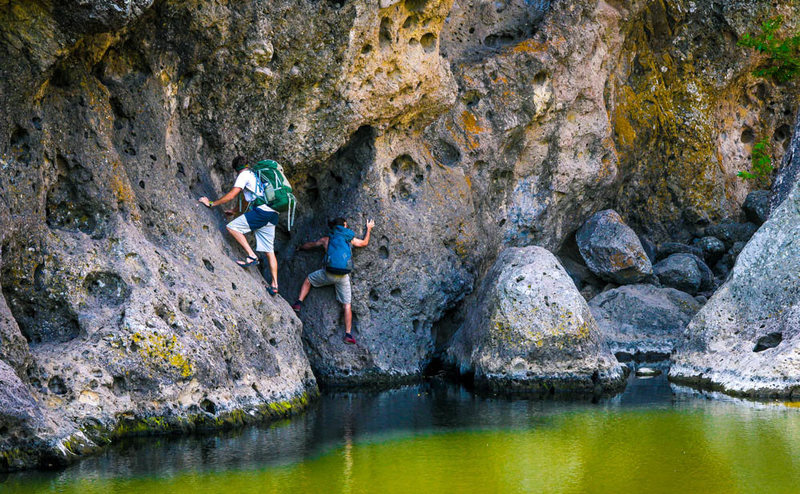 Traverse at the Rock Pool