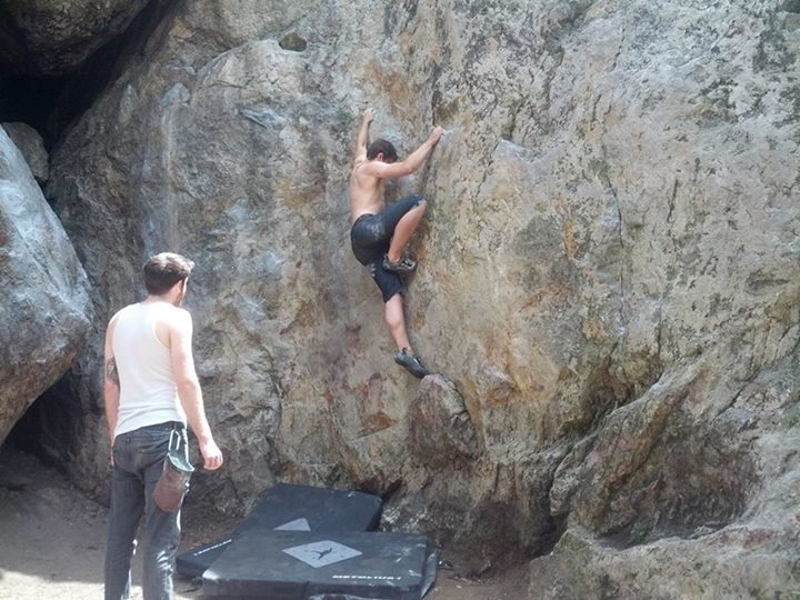 Demonstrating some really bad beta on the Watercourse Traverse.