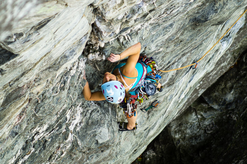 Katie Hughes leading Zoo View (5.7+) on Circus Wall. Photo by Jeff Dunbar.