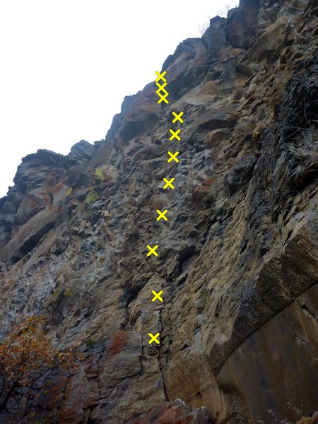 Draws hanging on unknown route (Cave/Middle Wall/Route #7 in the guidebook).