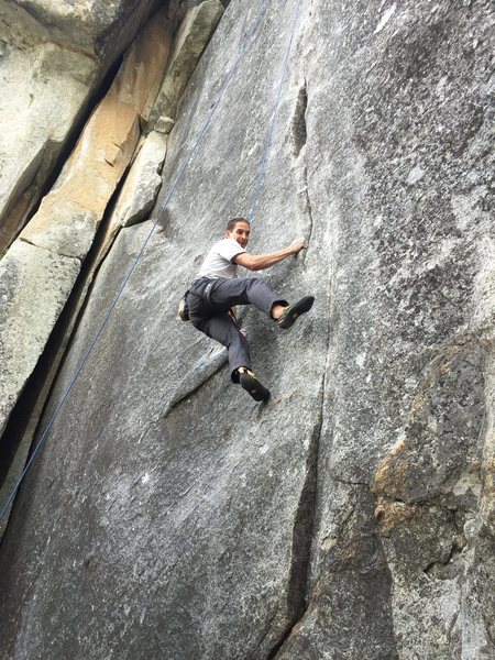 Cat's Squirrel going free (5.12a) on TR.